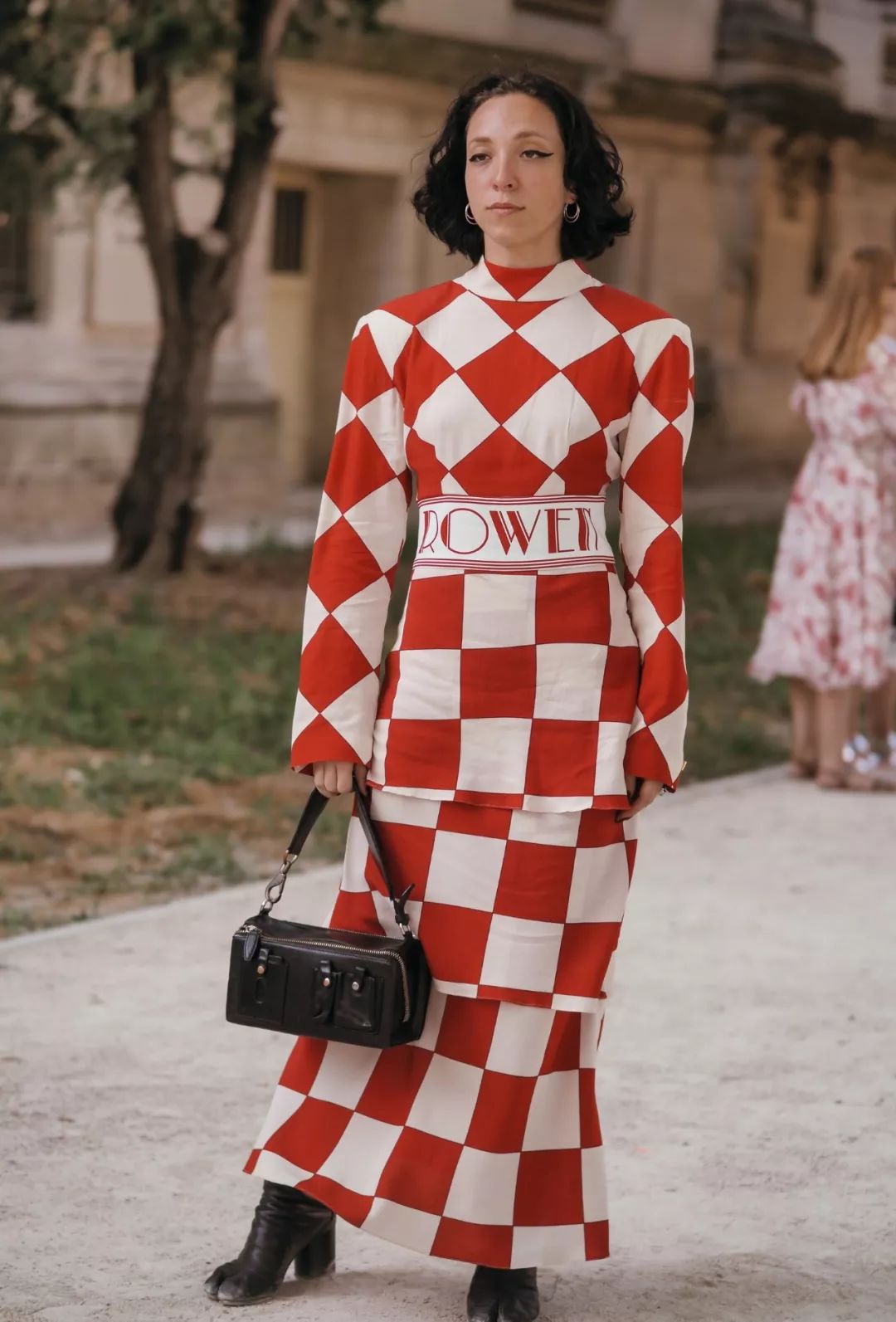 钟楚曦新中式穿搭同款,高级脸的钟楚曦独爱港风式穿搭