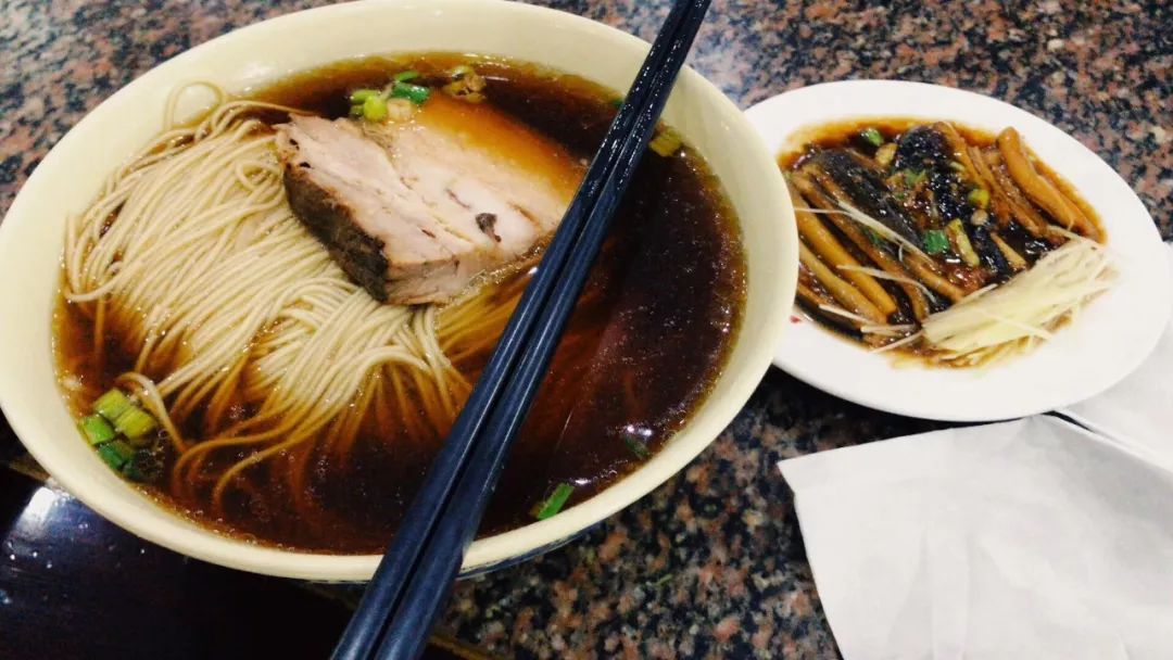 一起感受美食带给我们的温暖,再冷的天也挡不住对美食的热爱