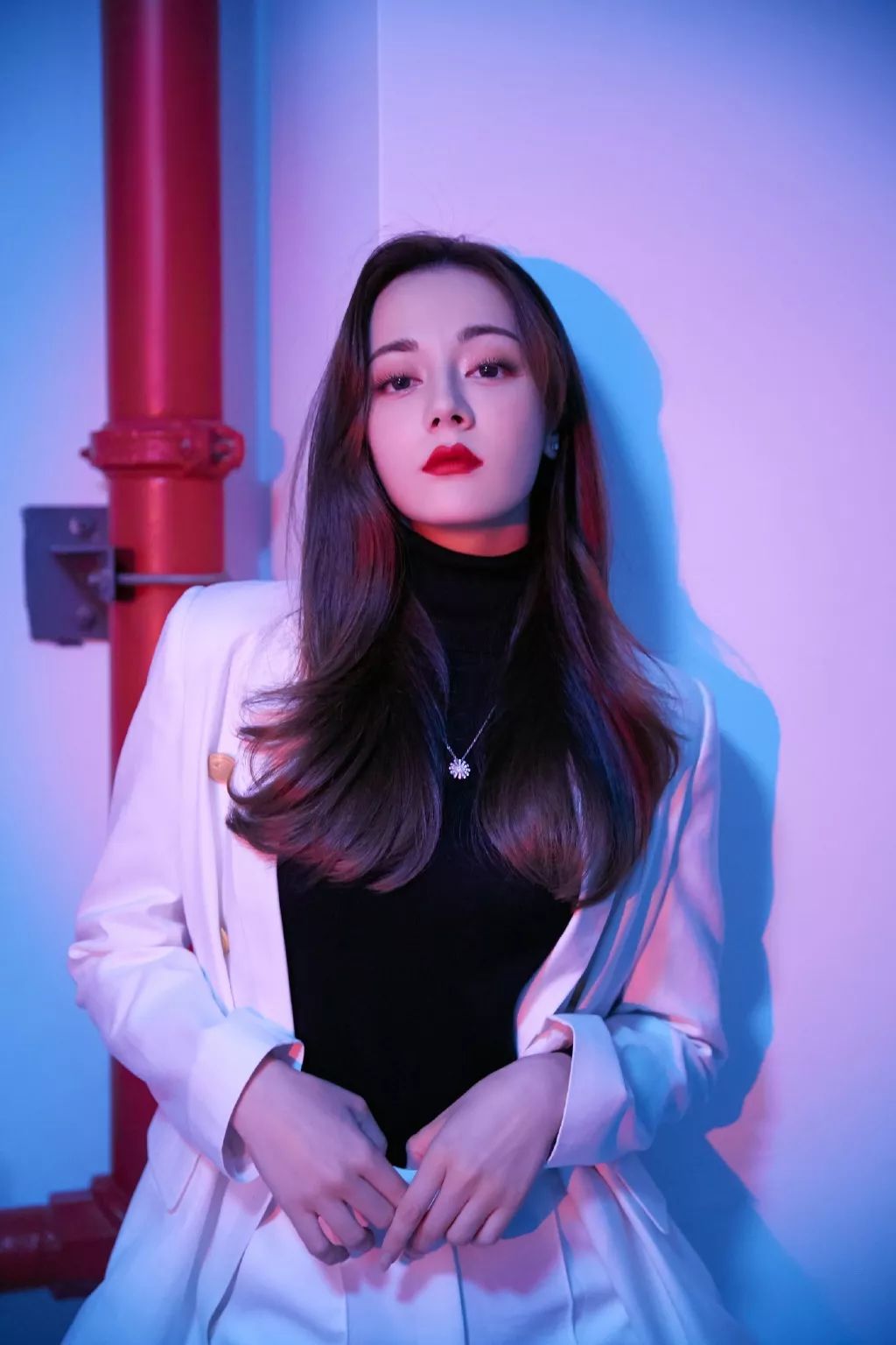 沈梦辰下睫毛,沈梦辰发光卧蚕为什么秒变猴哥