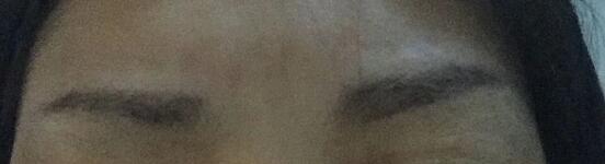 眉毛纹了一个月就褪色要求退款,眉毛纹了没多久就褪色了