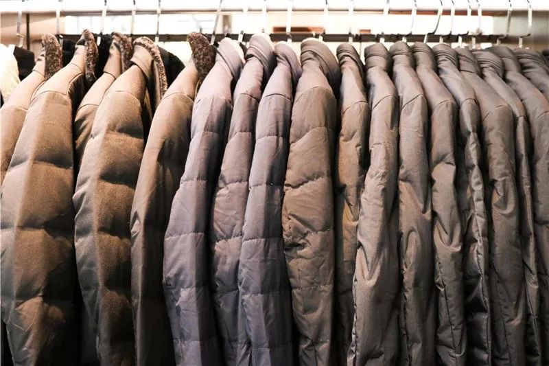 番禺剁手*党**的天堂！低至2.5折，万人疯抢的欧时力、MNBF等顶级国际潮牌开仓