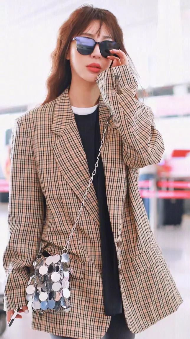 欧阳娜娜的名牌包包,欧阳娜娜的平价包包