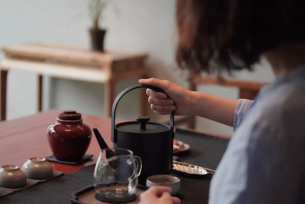 一只好看的电水壶,英国亲王都爱,五星酒店标配