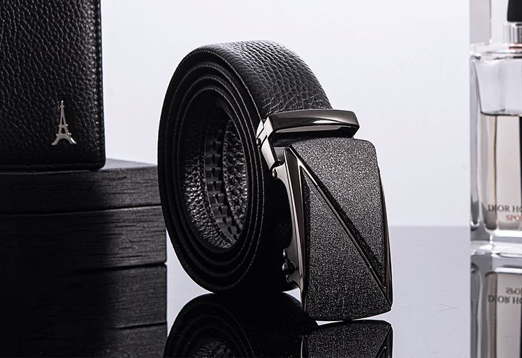 男人一辈子依靠谁,男人一生幸福的关键