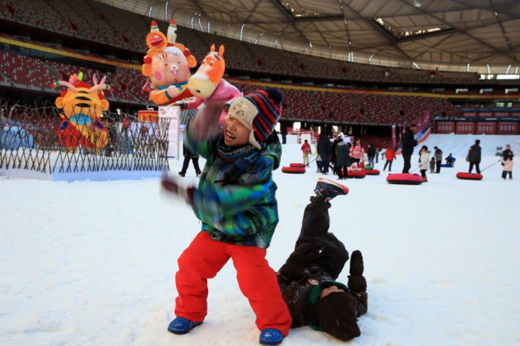 渔阳滑雪场灯光秀,米家沟滑雪场灯光秀