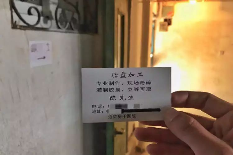 厨房台面全是污渍,厨房满是油渍的视频