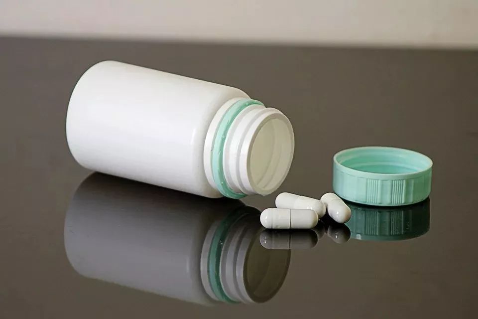 降血脂的药他汀类的禁忌,长期降脂食物对骨质疏松有影响吗