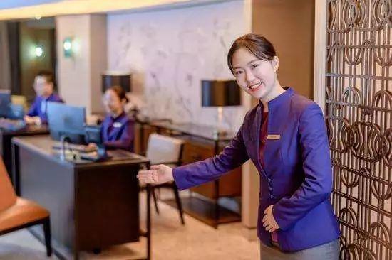 不要只带走沐浴液、拖鞋，五星级酒店房费住到最值的秘密