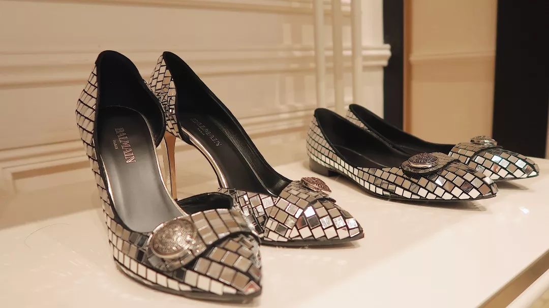 逛OUTLETS有多疗愈|我后悔现在才知道...