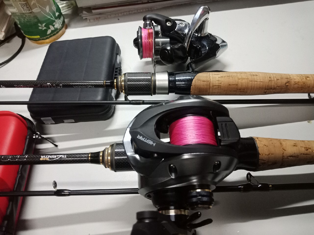 打中了第一尾白条后，我家人怀疑我在吸毒