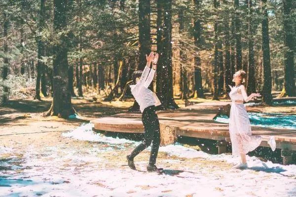 拍完婚纱照定了婚期然后分手,拍完婚纱照分手视频