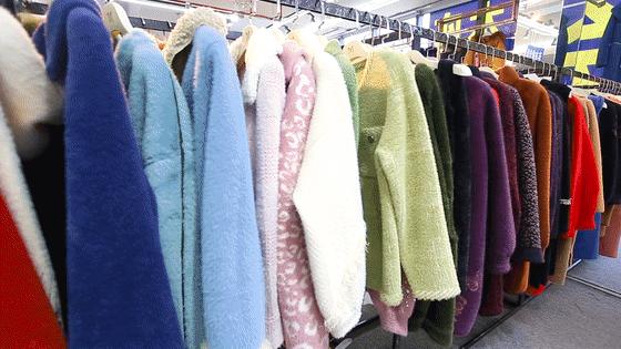 品牌羽绒服工厂99清仓,番禺南村羽绒服厂家清仓