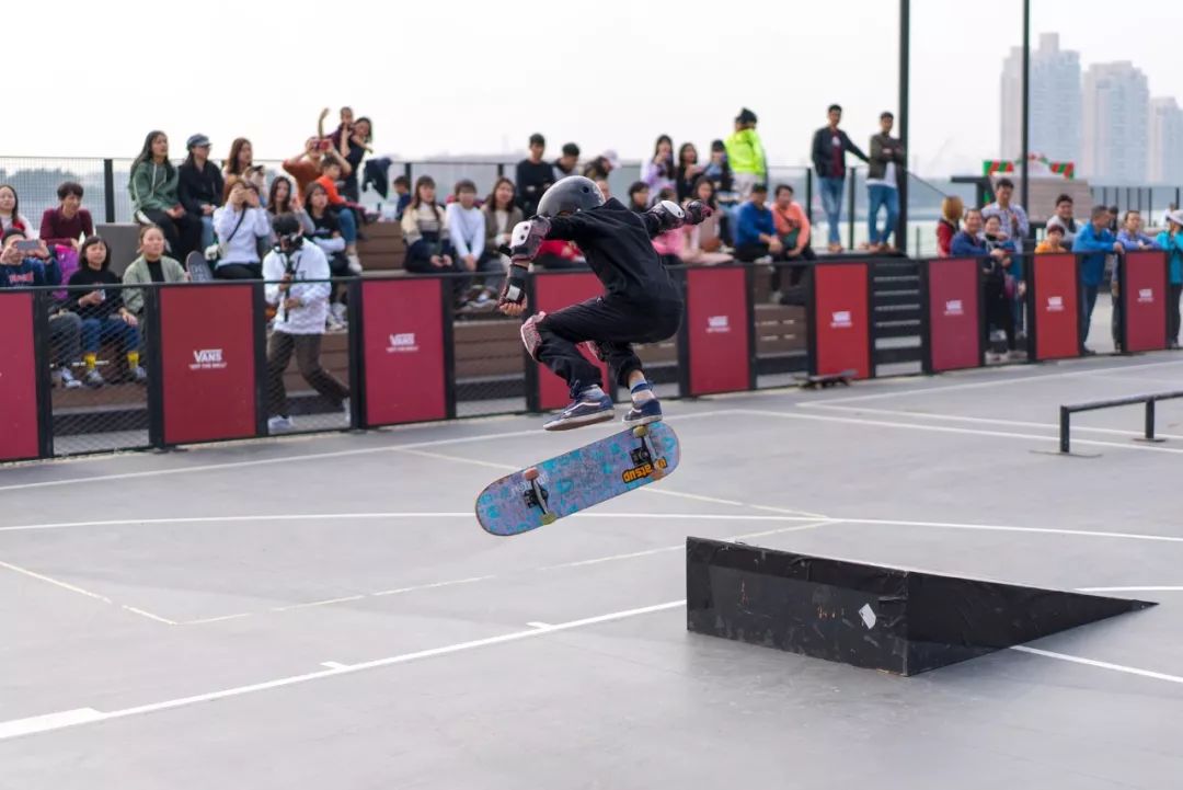 真·为滑板而生，传奇滑手SteveCaballero空降广州陪你重温与Vans经典的三十年