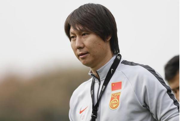 李铁李霄鹏王宝山竞争国足主帅,中国足球王宝山李霄鹏