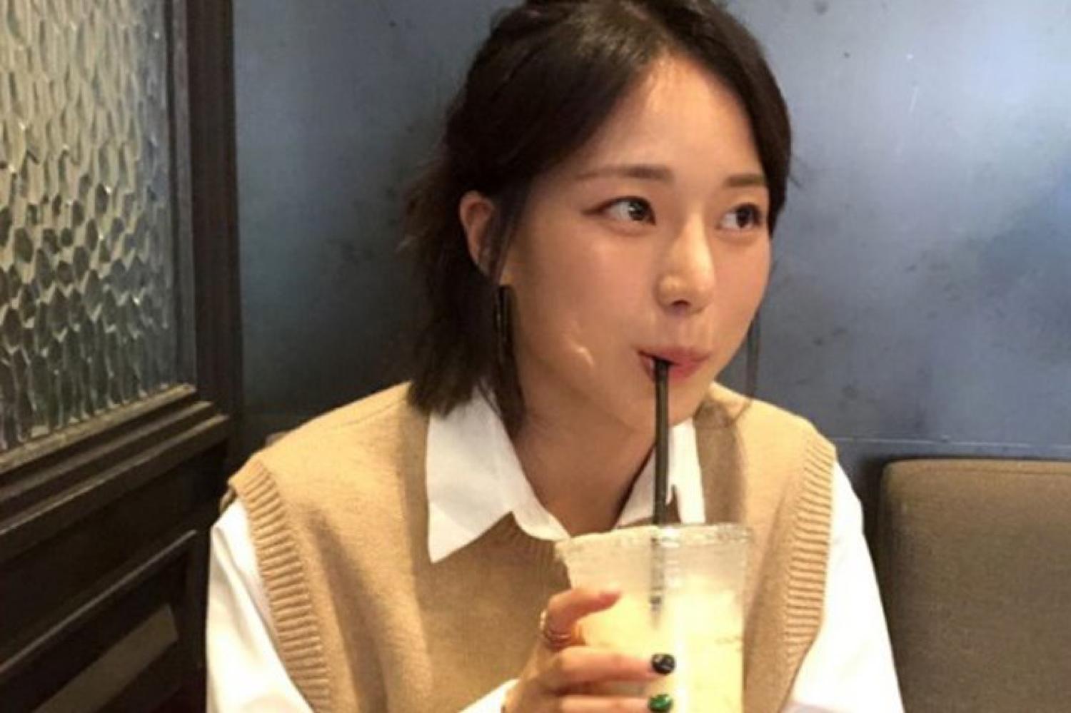 足球女神周秀珍撞脸秀智？她究竟是谁？