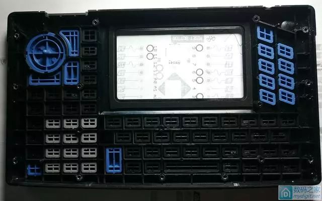 古董级德州仪器图形计算器拆解:竟然还能超频