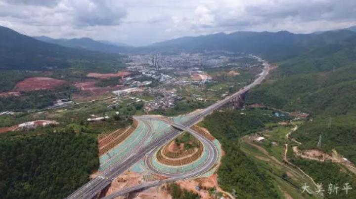 云南高速出行情况,云南两条高速公路通车