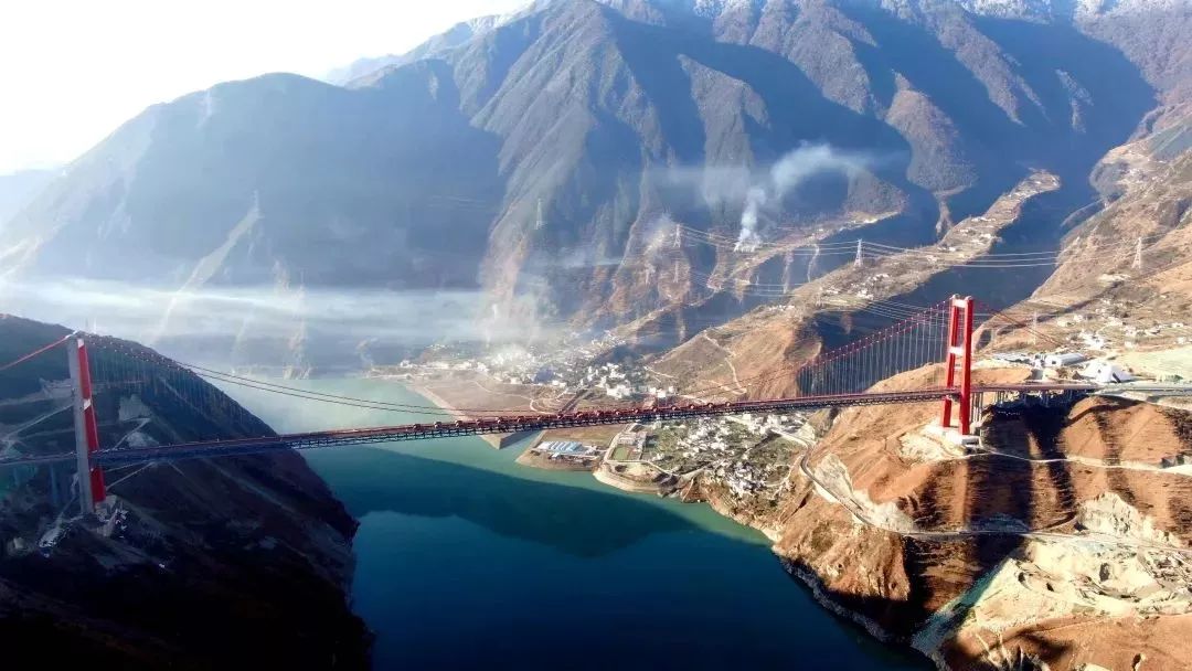 泸定昨天发生的事,泸定桥历史事件简介