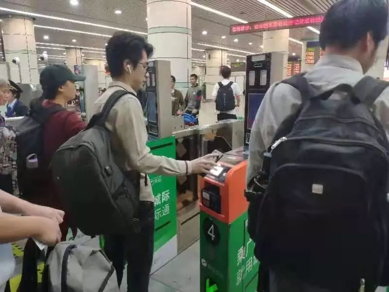广铁集团实施电子客票,广铁可以凭电子票进出站吗