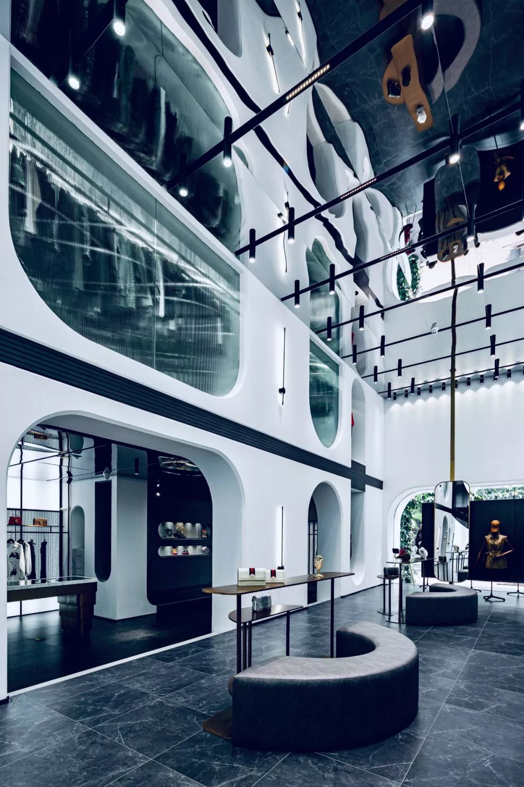 路飞女装原创设计直播,路飞设计女装