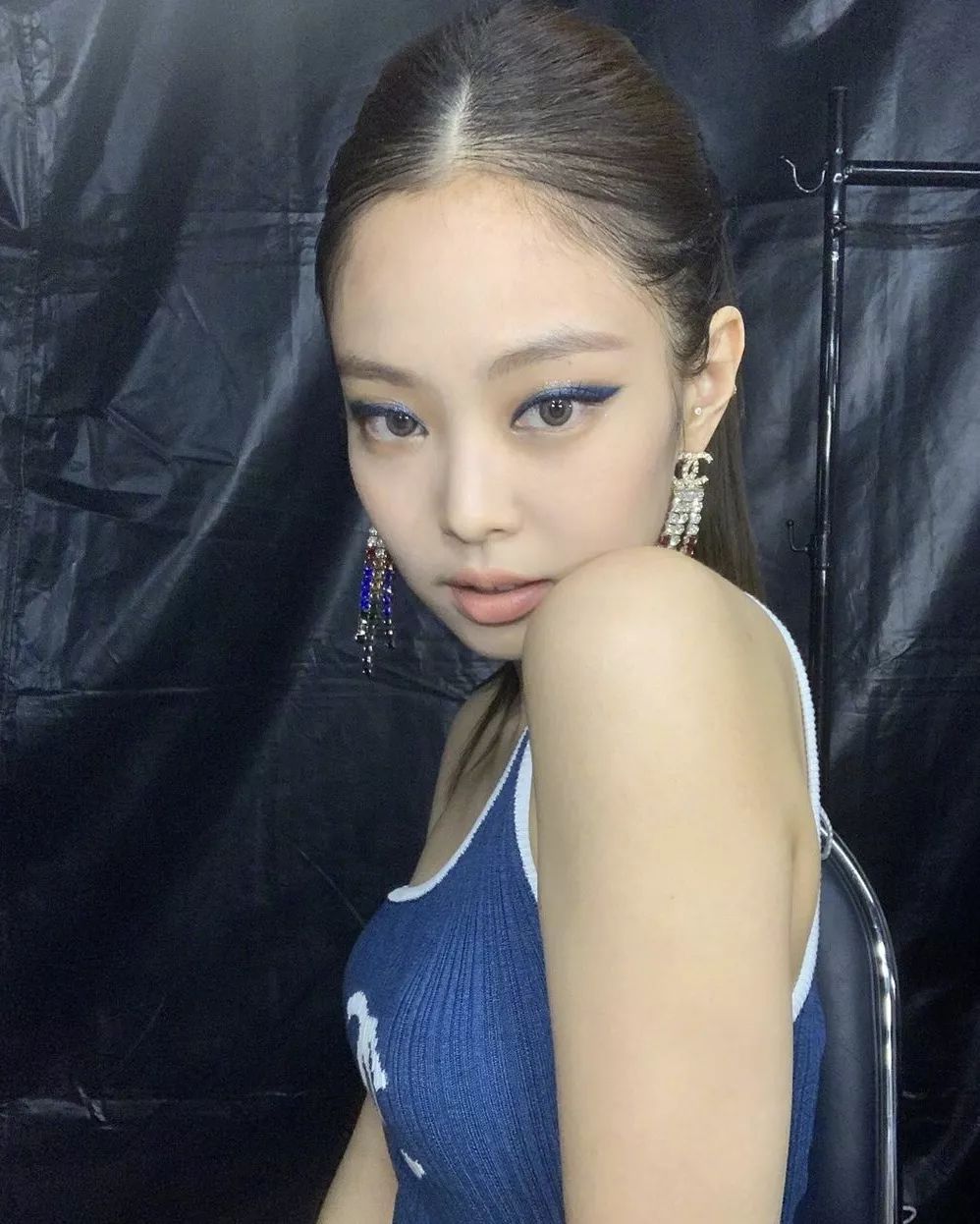 新手画jennie同款眼妆,怎么画jennie同款猫系眼线
