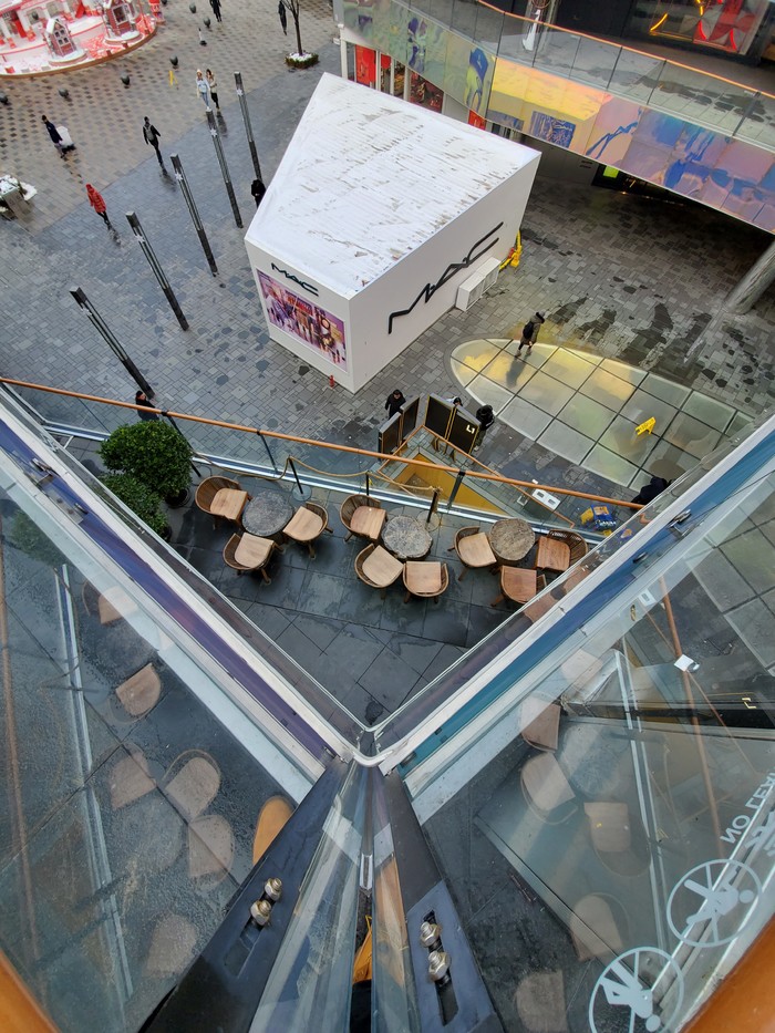 三星w20心系天下开盖有点弯曲,三星w20心系天下外屏怎么全屏