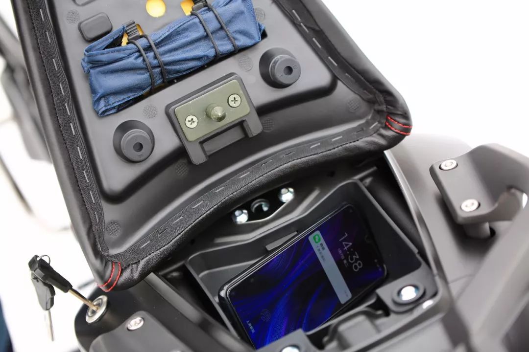 无极650gs拉力车,呆子隆鑫无极650拉力评测