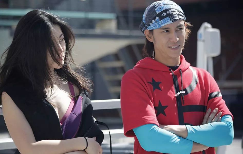 连续8年蝉联全球最美100人,35岁性感*物尤**凭美胸翻红,网友:我就是馋她身子