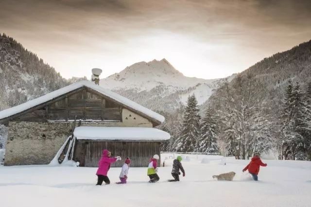 勃朗峰滑雪的视频,世界最顶级滑雪胜地勃朗峰