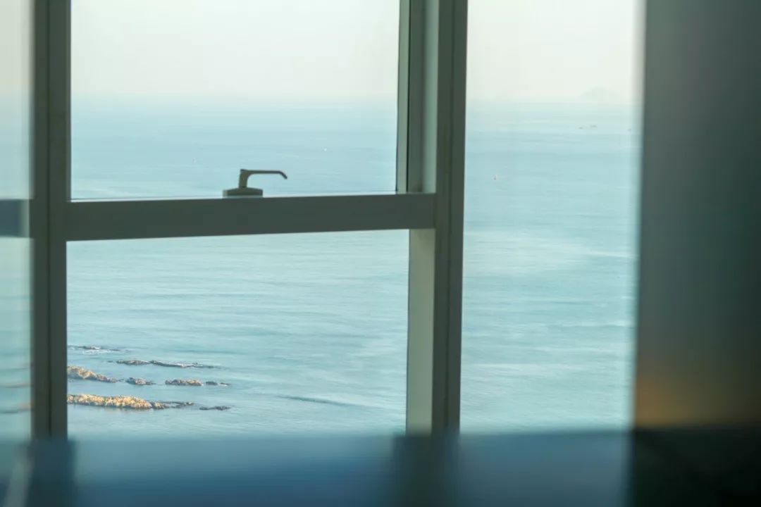 青岛无边泳池温泉度假,一线海景可以泡温泉