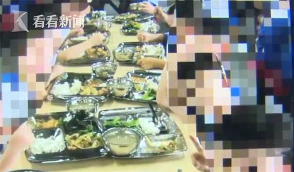 不缴费就放弃学位？新生被强制参加午托家长反映情况遭校长威胁