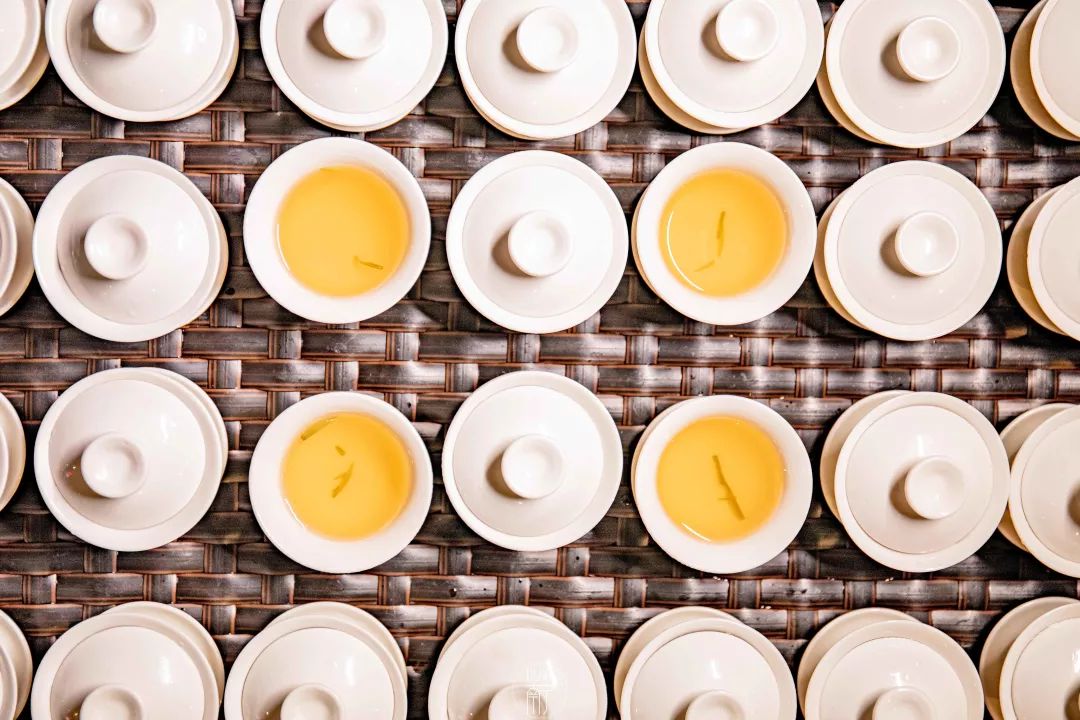 盛天地这间成都来的“网红酒馆”，谢霆锋都打卡了，你还没去过？