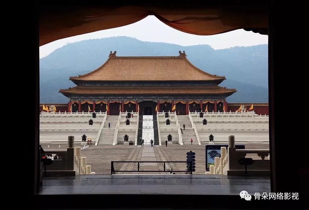 独家调查丨暂停拍摄、封闭管理、延期开机，疫情下的影视剧组百态