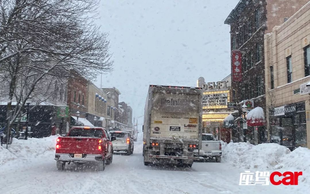 3辆车、7位老友、240个小时、2100公里……跨越北美五大湖区