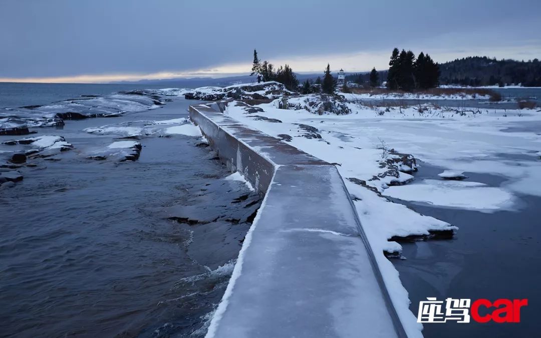 3辆车、7位老友、240个小时、2100公里……跨越北美五大湖区