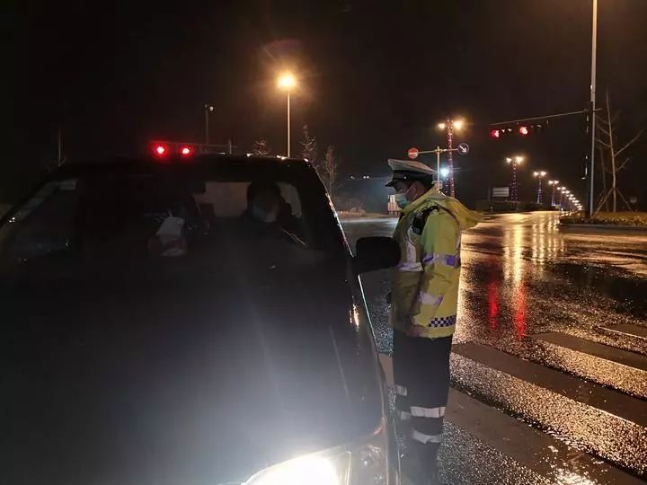 众志成城筑牢疫情防控网,织密疫情防控网用心守护这座城