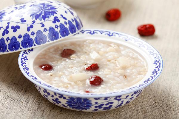 吃了辛辣食物嗓子干痒咳嗽怎么办,吃了辣椒后燥咳要吃什么