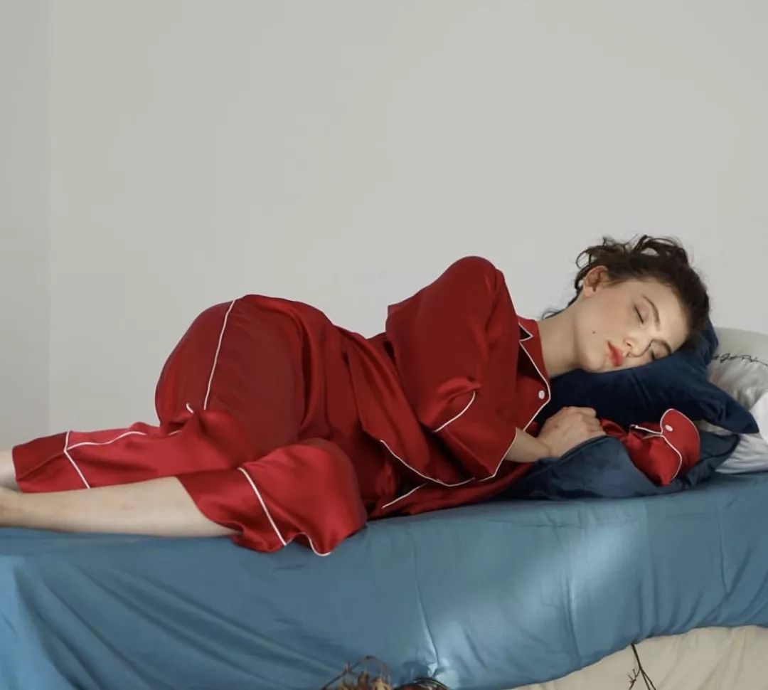 低头看看自己,低头看看