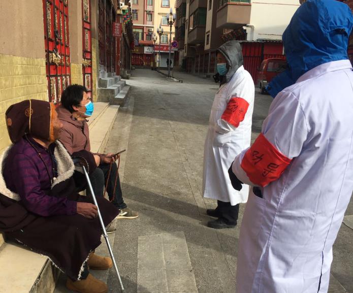 壤塘：“宣传+劝导”防疫到心坎