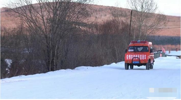 *党**员做“代购”群众暖“心扉”