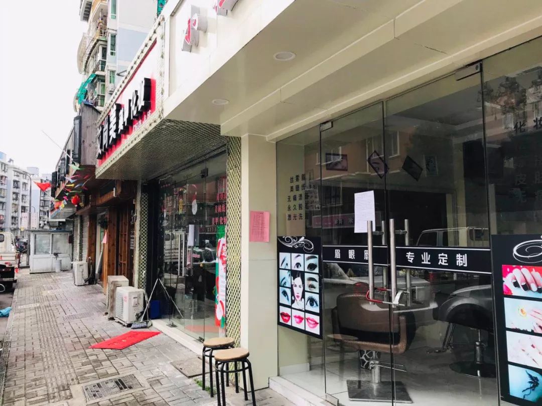 托尼老师发型减龄扎马尾,托尼老师的发型短发怎么扎