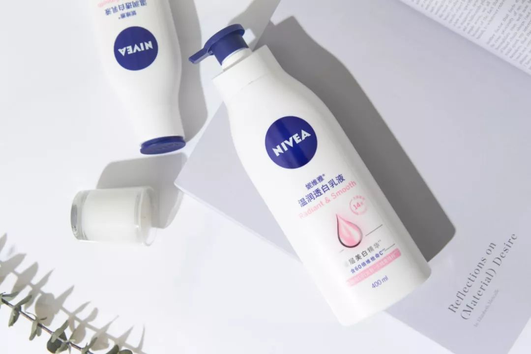 粉丝提问|从黑肉底到白嫩滑，美白身体乳推荐一波？