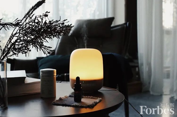 福布斯生活｜芳香疗法助你走出被困于疫情的情绪漩涡
