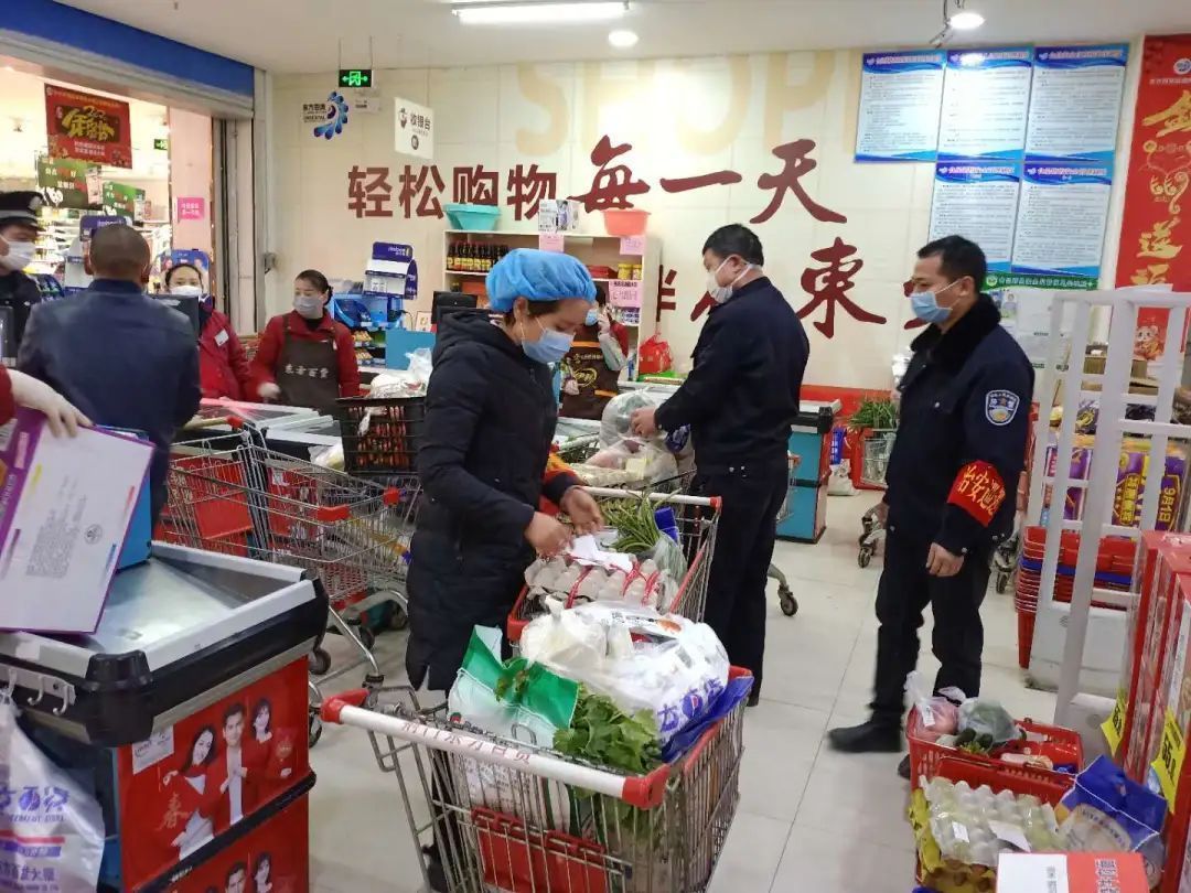 湖北“代购员”讲述：小区封闭后，怎样帮300户买菜