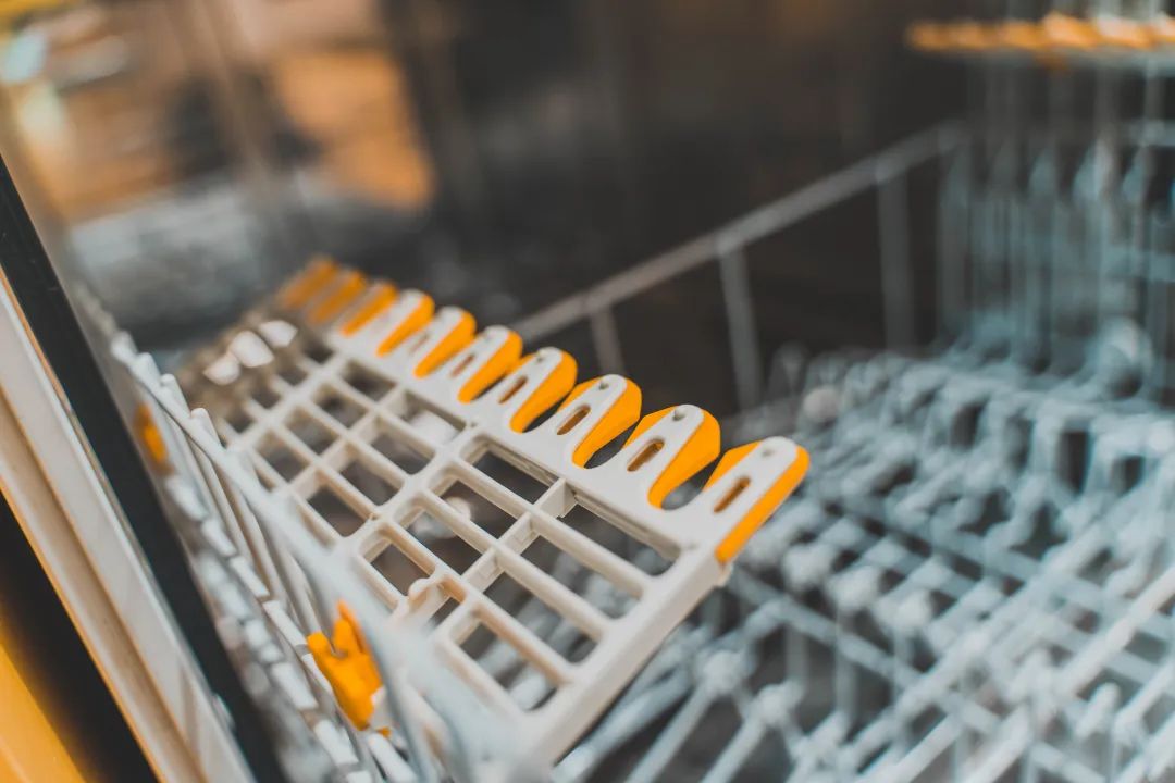 日常生活中的时尚博主,一个居家上班的博主