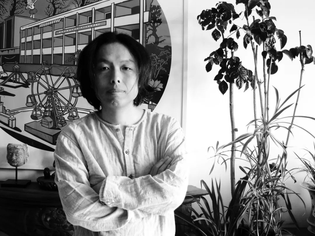 用超级平面的家具“雕塑”空间，这很国潮丨藏拍艺术生活