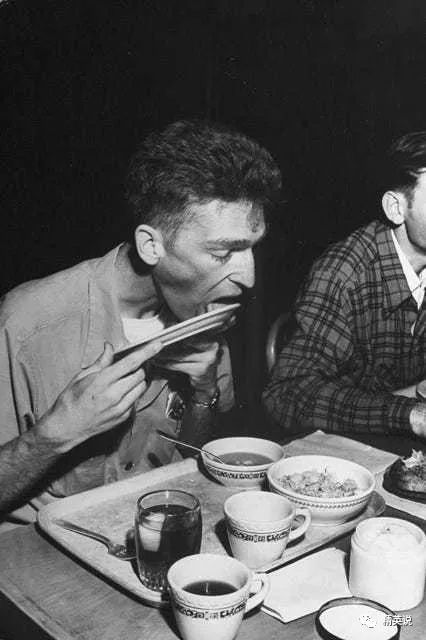 恐怖饥饿实验,美国饥饿实验一天摄入热量