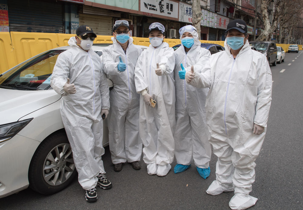 抗击疫情风雨无阻我们在行动,风雨无阻抗击疫情人人有责