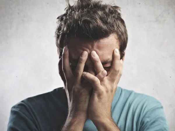 一个焦虑症患者的自我治疗方法,重度焦虑症患者如何自救