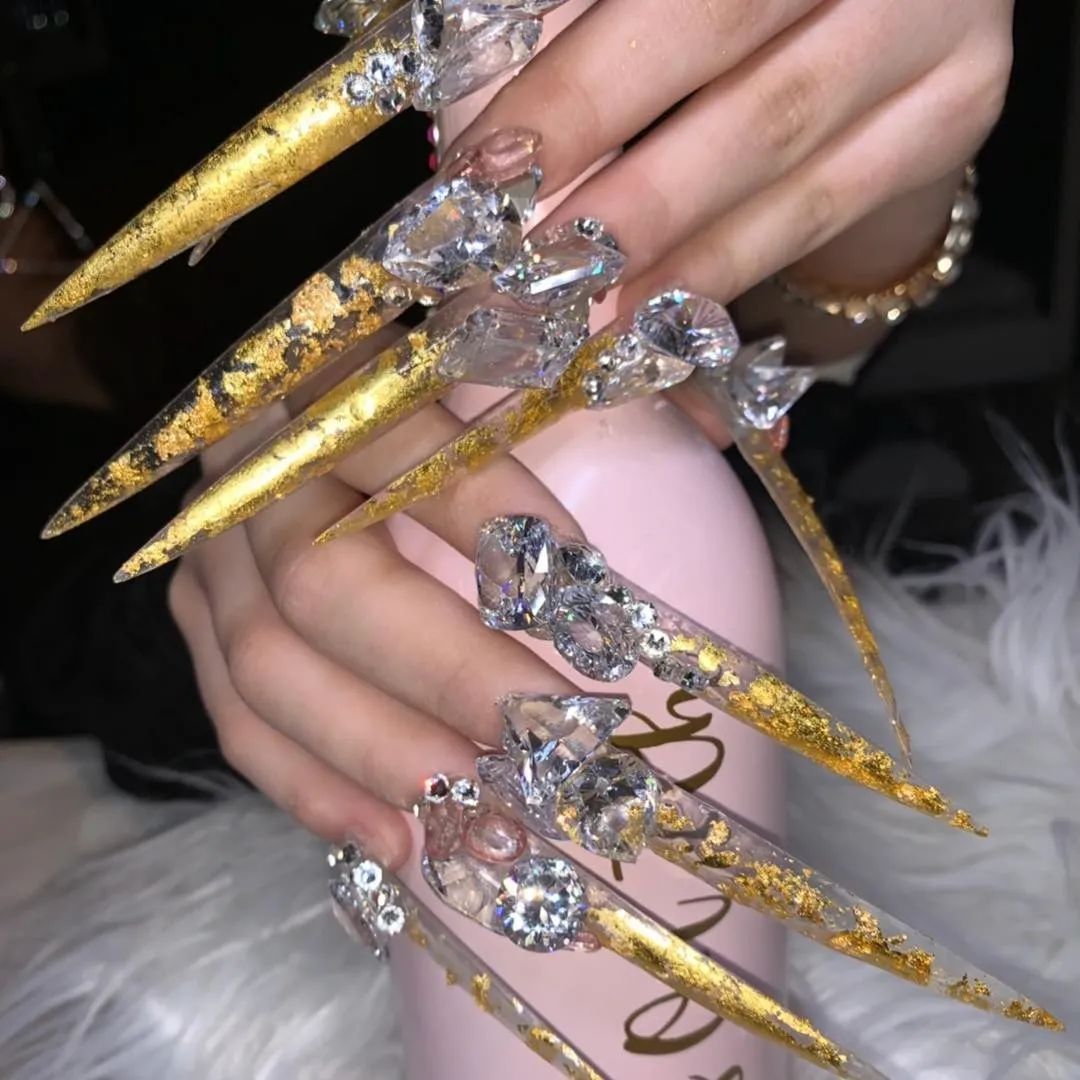 cardib亚裔美甲师,cardib的美甲师